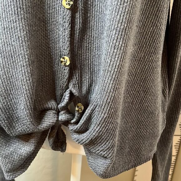 𝅺mudd gray long sleeve button front V-neck ribbed ties at waist oversized SZ M - Picture 4 of 12